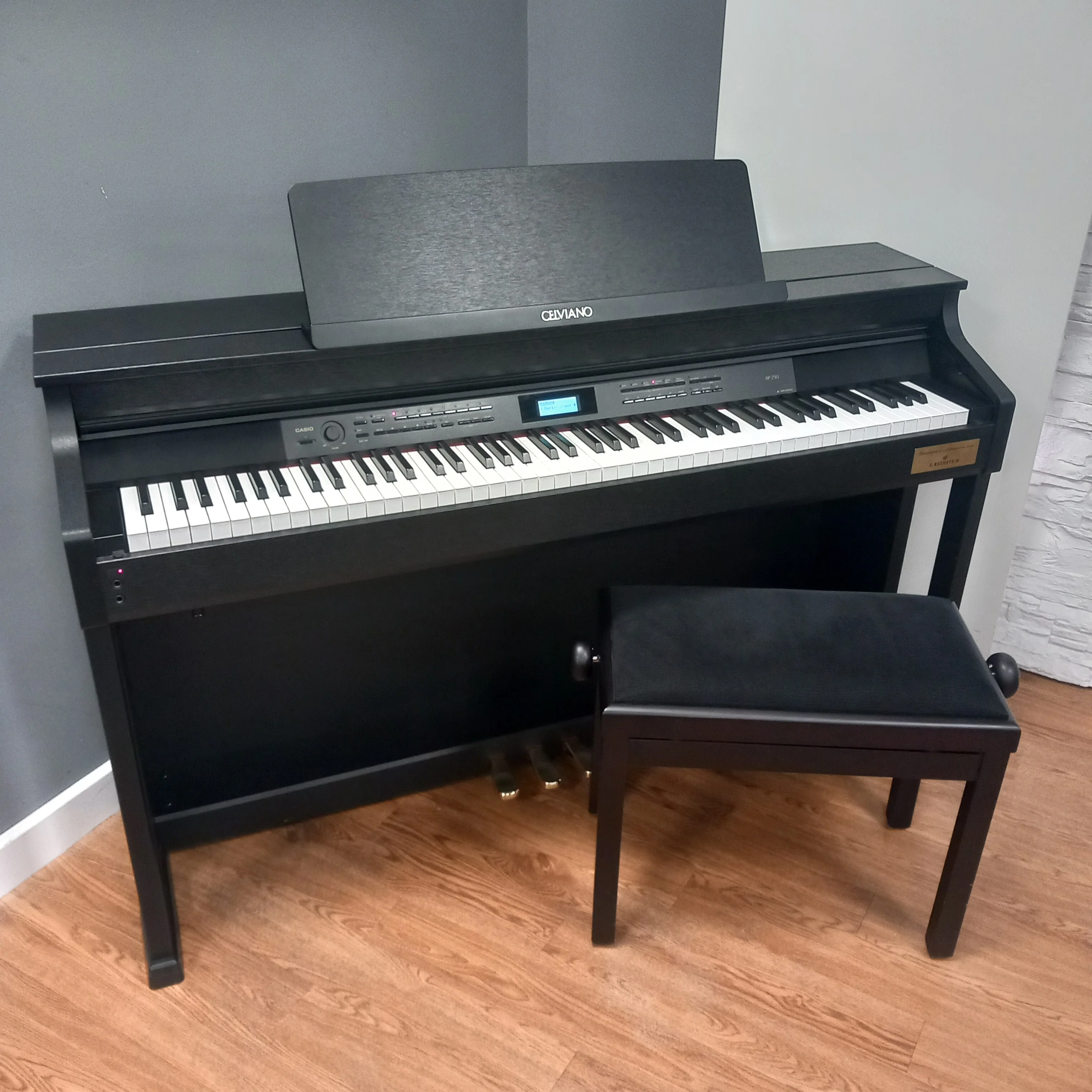 Best Selling Digital Pianos